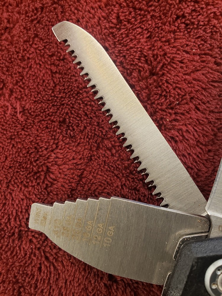 Real Avid Winghunter Multitool