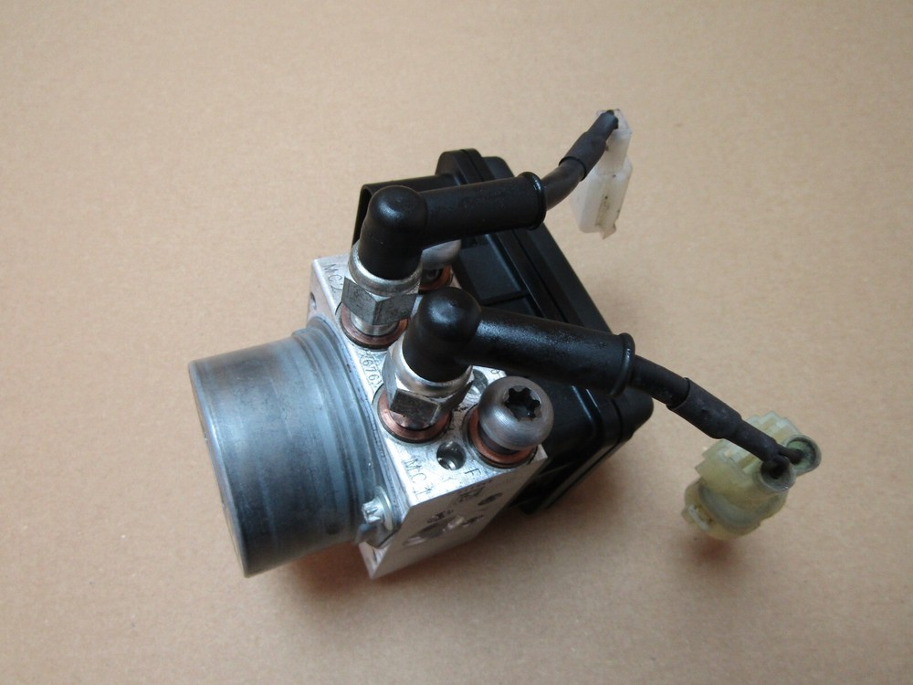KTM 790 Duke 19 2020 ABS pump control unit module (9898)