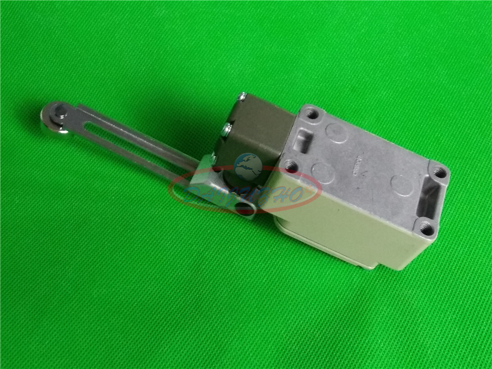 New ONE Omron WLCA12-Q Limit Switch