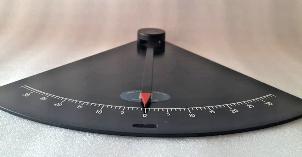 JOHN LILLY & GILLIE LTD CLINOMETER FROM NORTH SHIELDS
