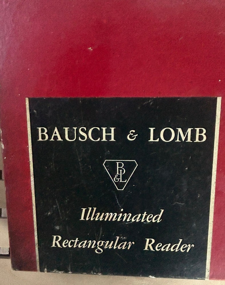 BaushLomb Illuminated Reader