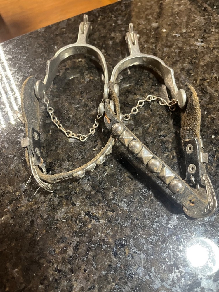 ANCHOR SPURS GOOD CONDITION PLEASE READ