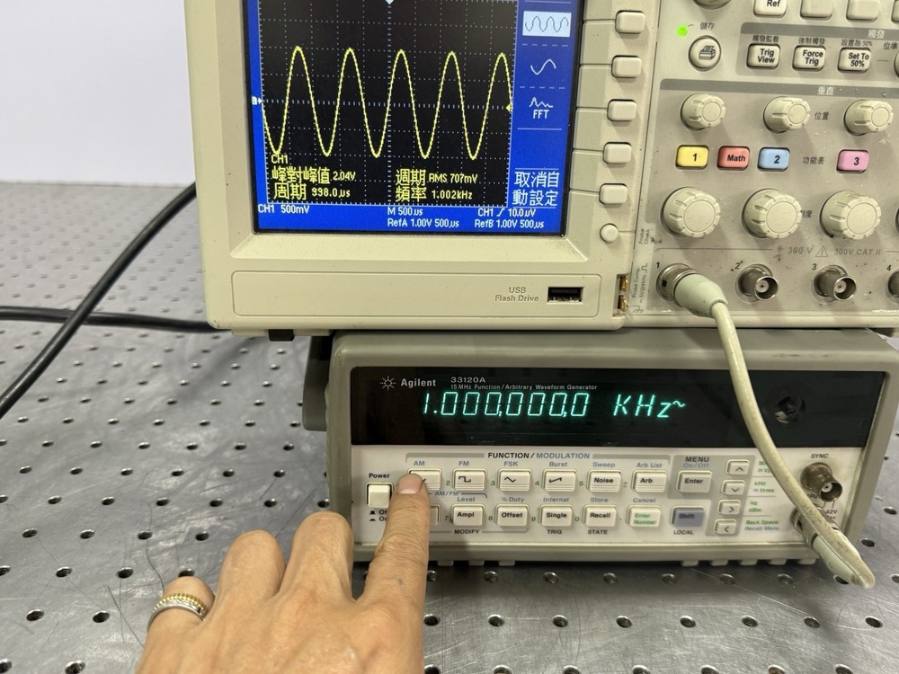 Agilent 33120A 15MHz Function Arbitrary Waveform Generator Tested Knob Missing