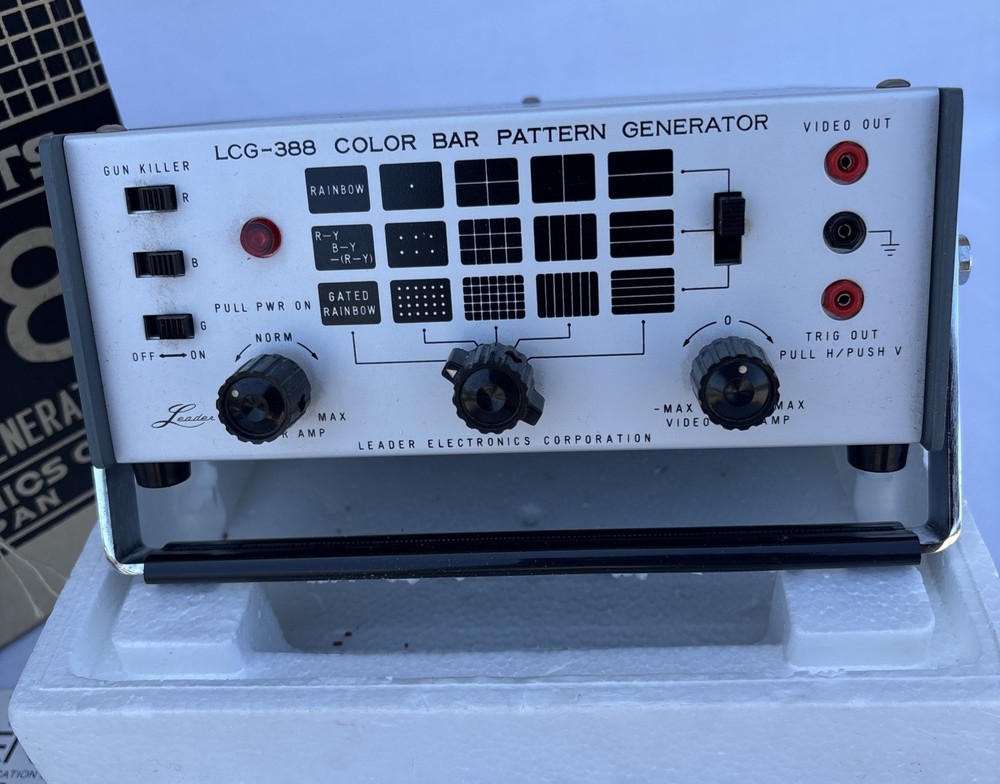 VTG Leader Electronics LCG-388 Color Bar Pattern Generator Test Instruments NOS