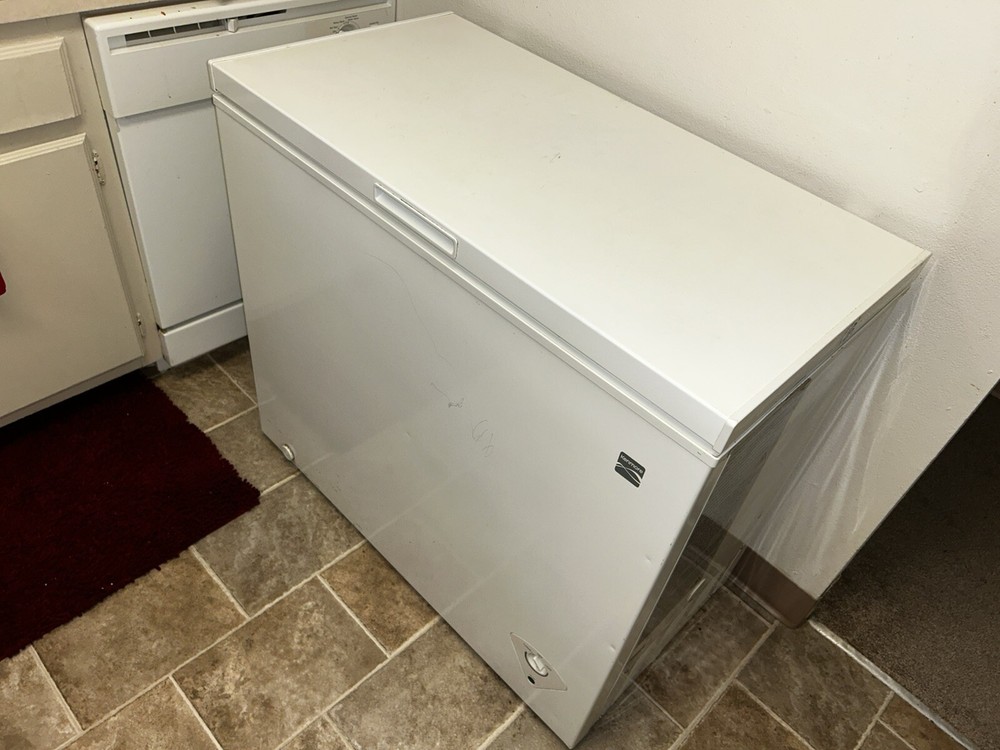 Zenmore Deep Freezer 7-8 Cu Ft.