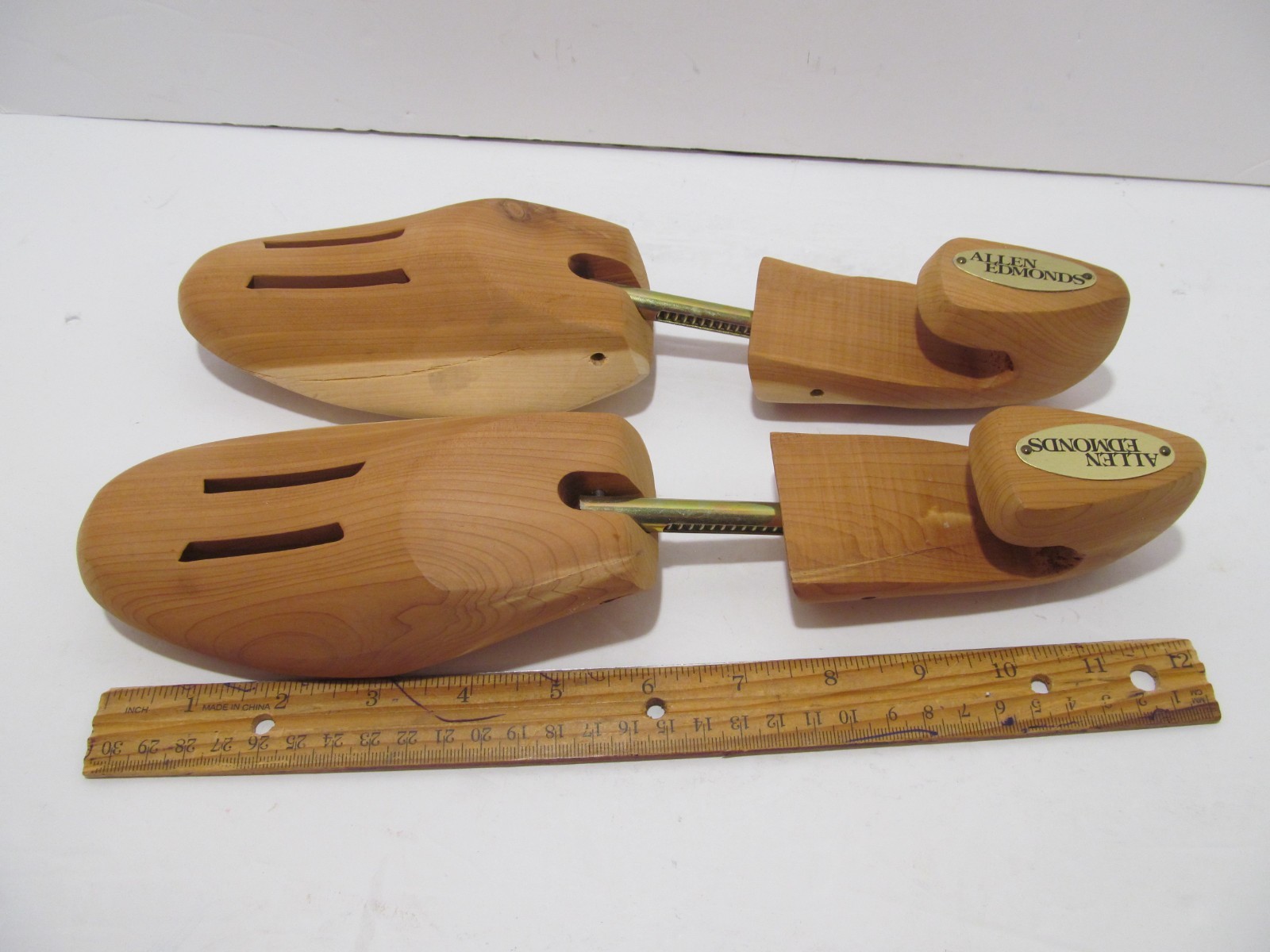 Allen Edmonds Pair of Cedar Wood Shoe Tree Stretchers Size L