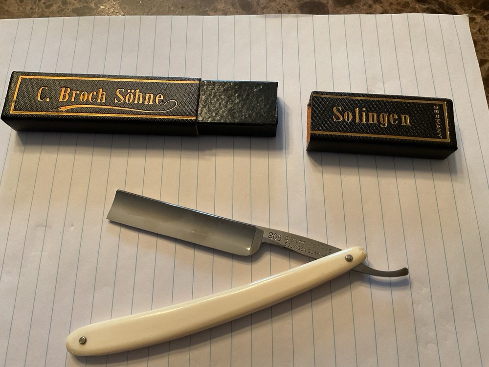 Vintage Razor  C Broch Sohne