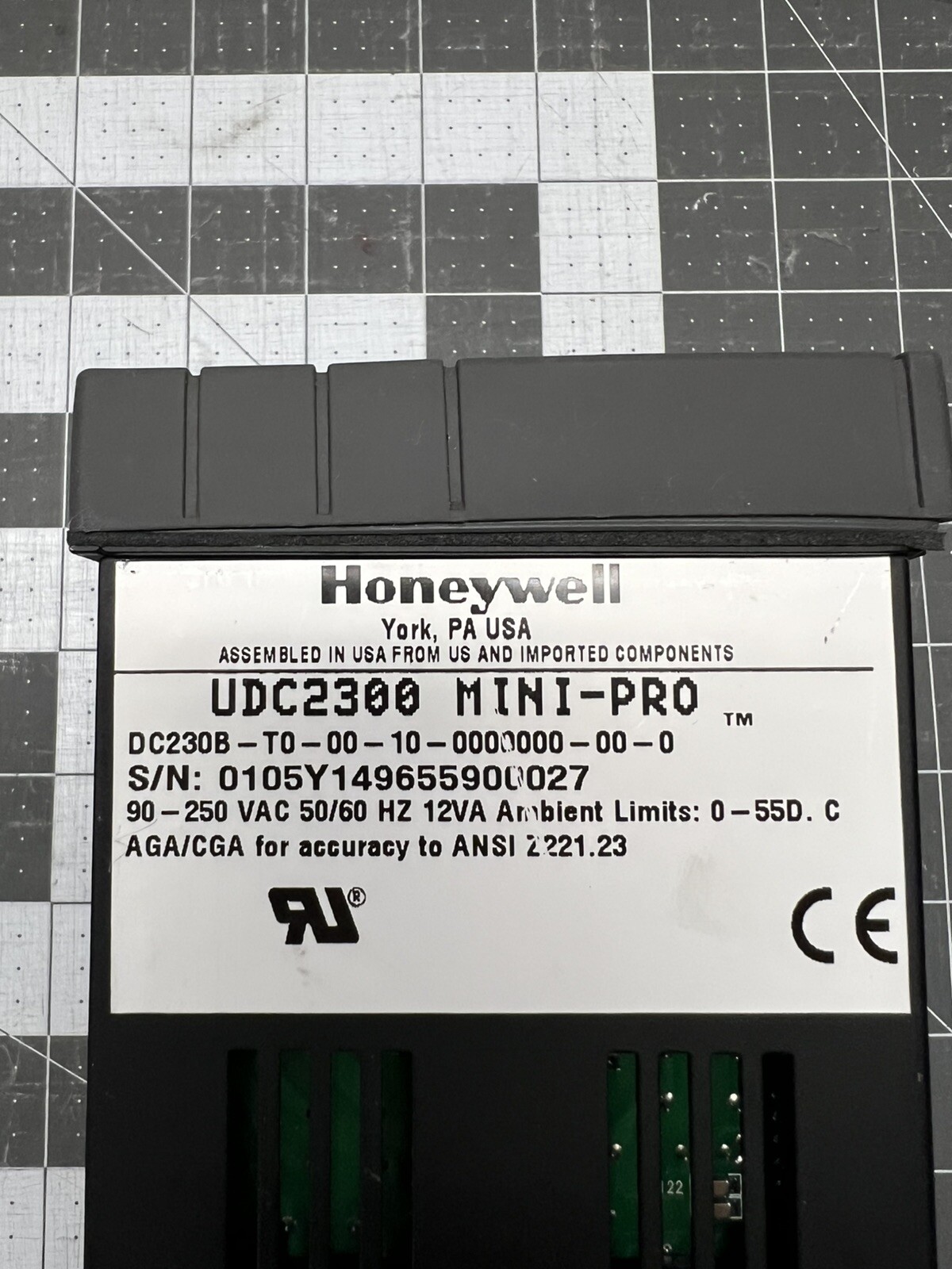 NEW HONEYWELL DC230B-TO-00-10-0000000-00-0 UDC2300 MINI-PRO CONTROLLER