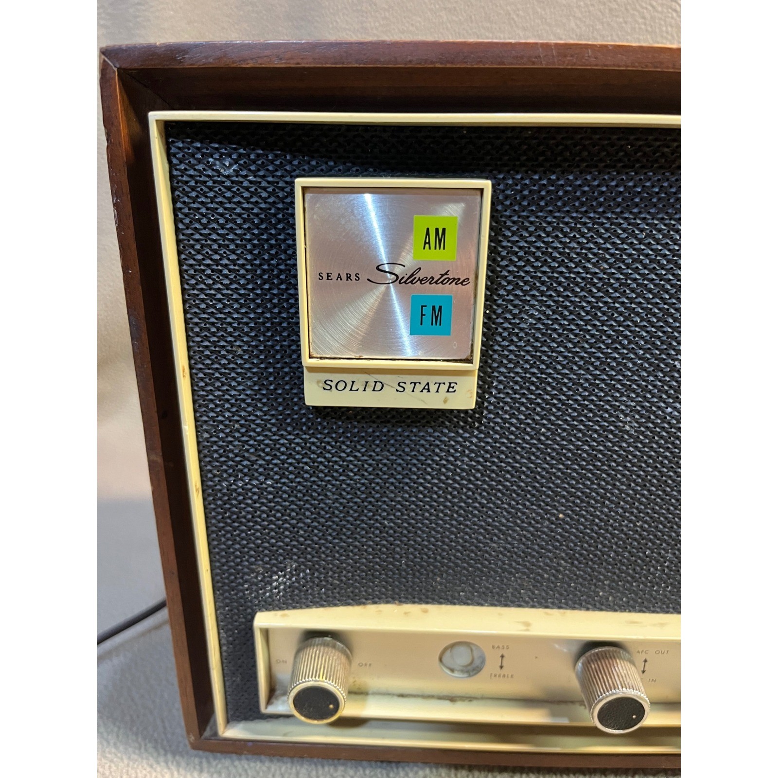 Vintage Sears Silvertone AM FM Solid State Tabletop Radio Wood Grain MCM