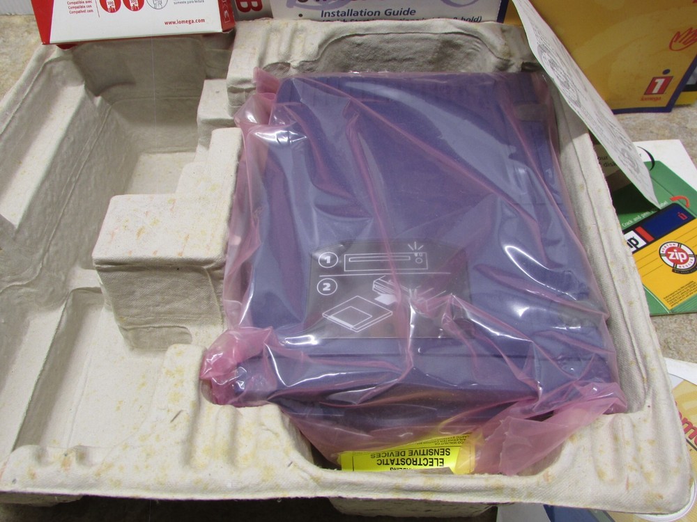 Iomega ZIP 100 External/Parallel Zip Drive Box/Cable/3 Discs, PC, Tested