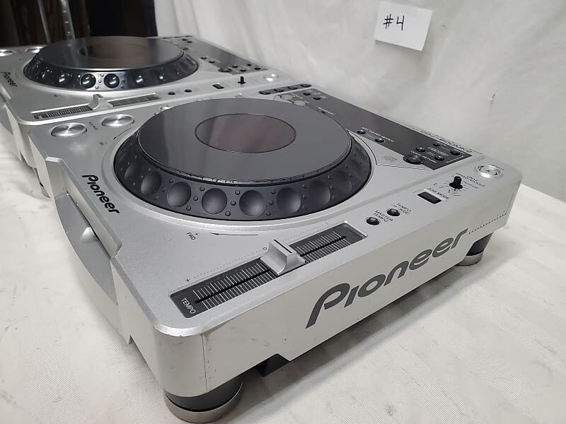 Pioneer CDJ800MK2 DJ Turntable