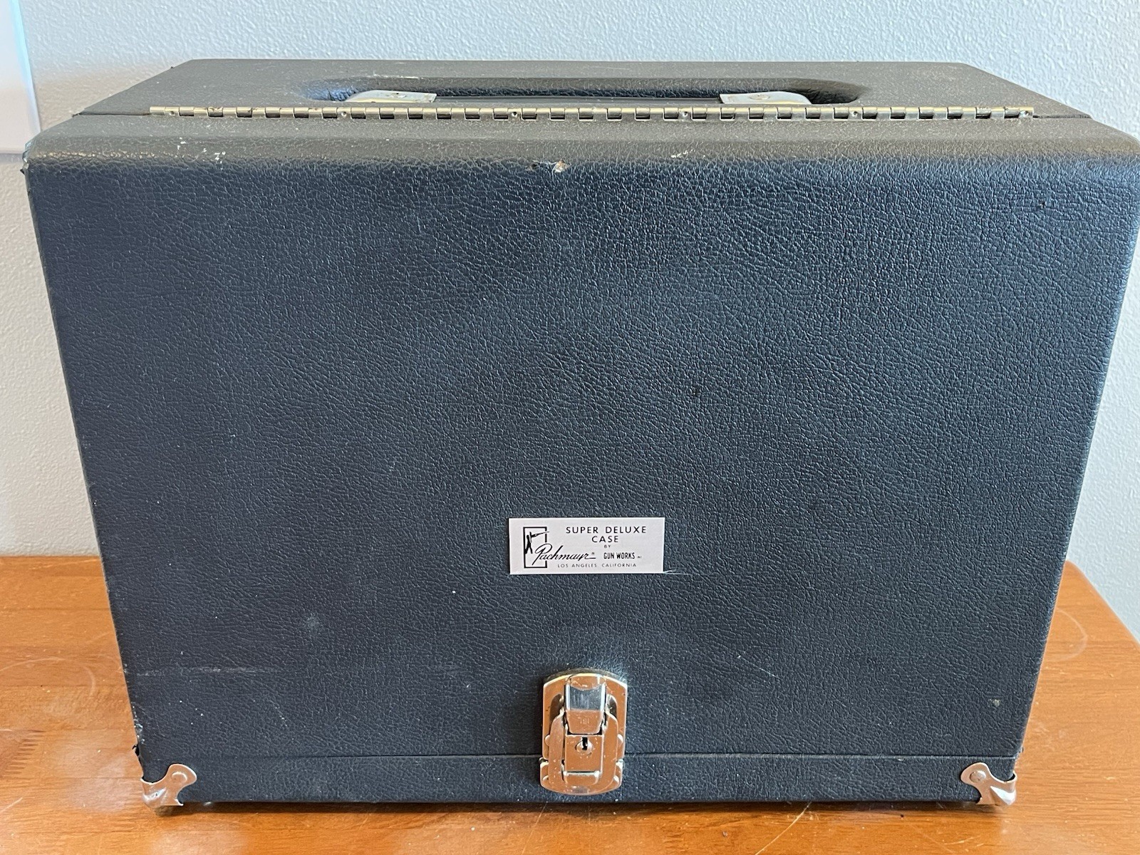 Vintage Pachmayr Gun Works Super Deluxe Case with 4 Holders, No Key or Holes