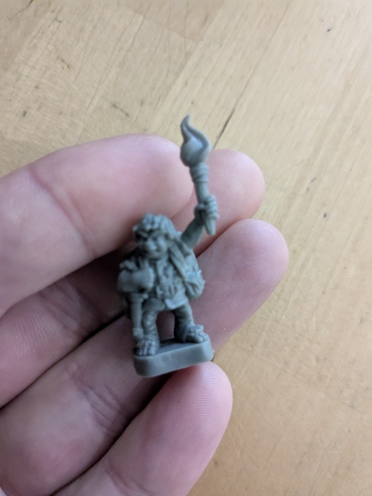 Reaper Bones Gus Greenweevil, Halfling Henchman