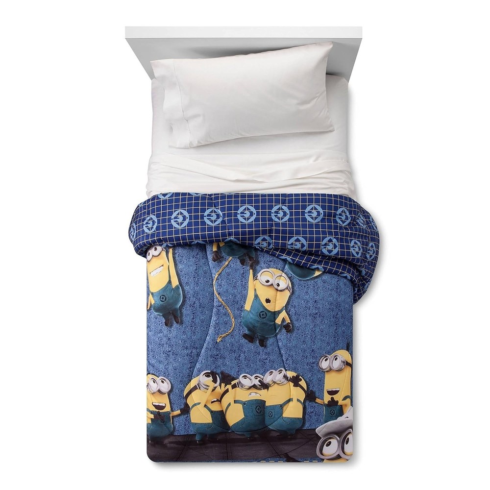 Despicable Me Minions "Hanging By A Thread" Twin Comforter