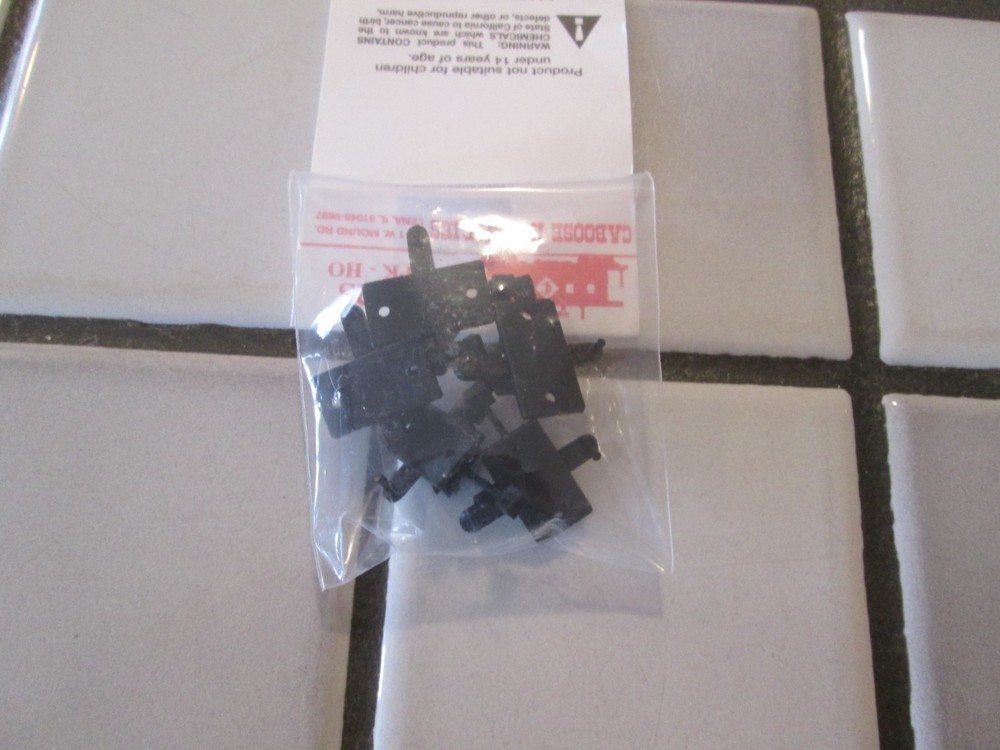 CABOOSE INDUSTRIES # 5202S GROUND TRHROWS HO SCALE