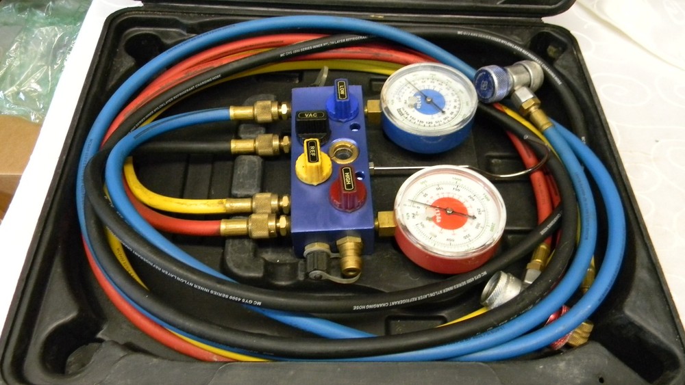 MASTERCOOL FOUR WAY CHARGING AND TESTING MANIFOLD GAUGE SET