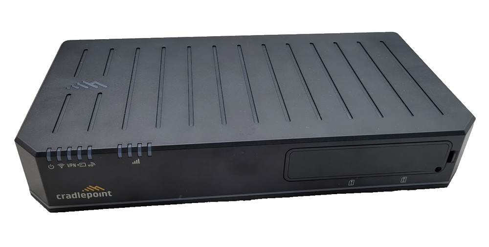 Cradlepoint E300-C18B Wireless Router S5A946A