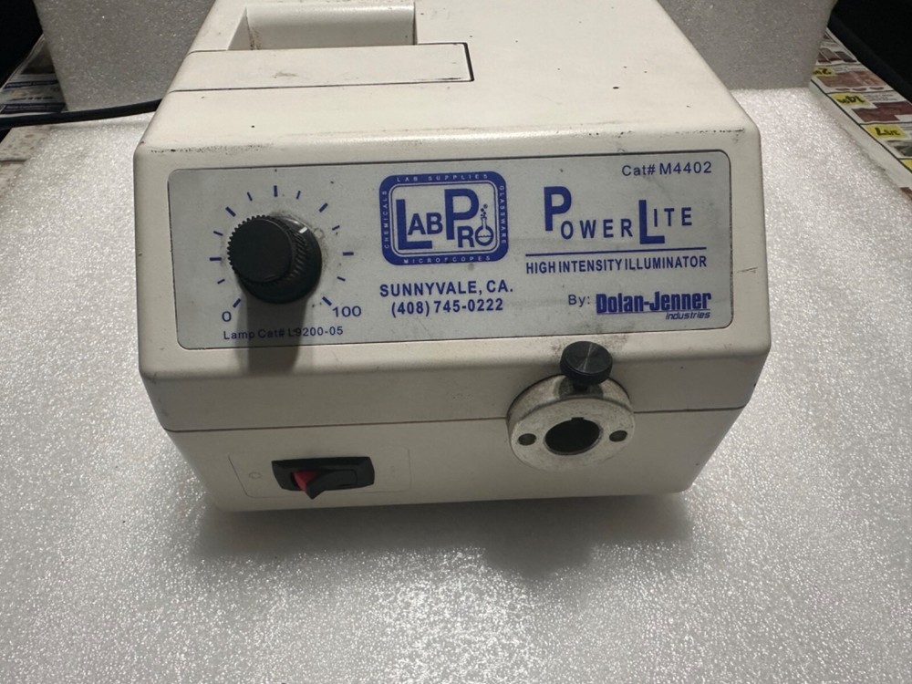 DOLAN-JENNER M4402 LabPro Powerlite High Intensity Illuminator