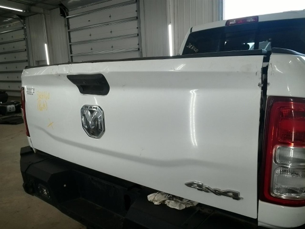 RAM2500 2019 High Mounted Stop Light 104892156