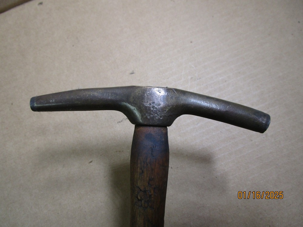 GW Mount Magnetic Tack Hammer