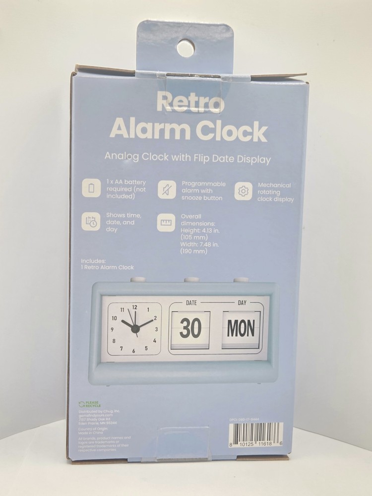 Retro Analog Alarm Clock - Light Blue: Plastic Table Clock for Bedroom