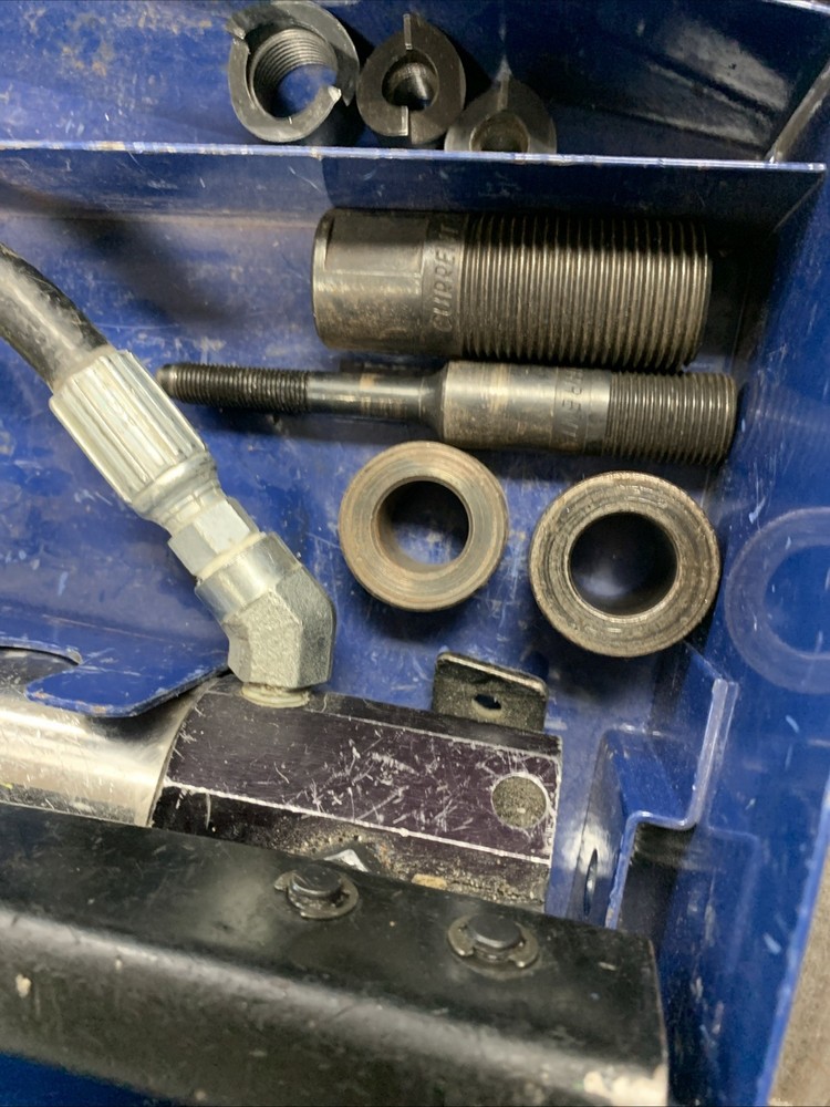 Current Tools Hydraulic Knockout Set Model 154 PM ***Read** Missing Dies