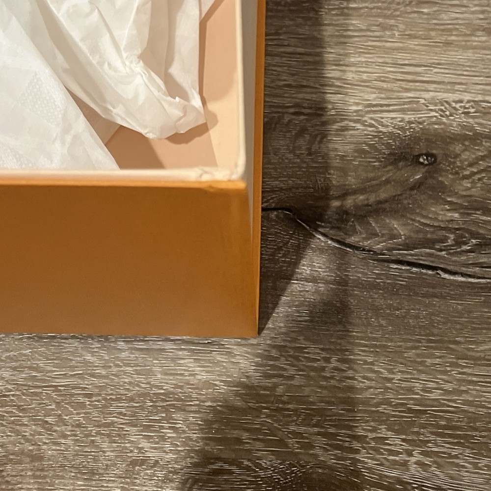 Louis-Vuitton Empty box extra large dimensions, 20x16x7