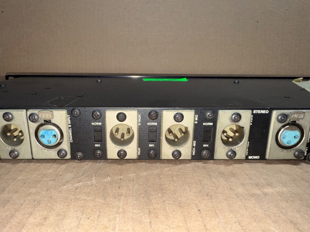 AUDIO LOGIC X324 STEREO CROSSOVER - TESTED