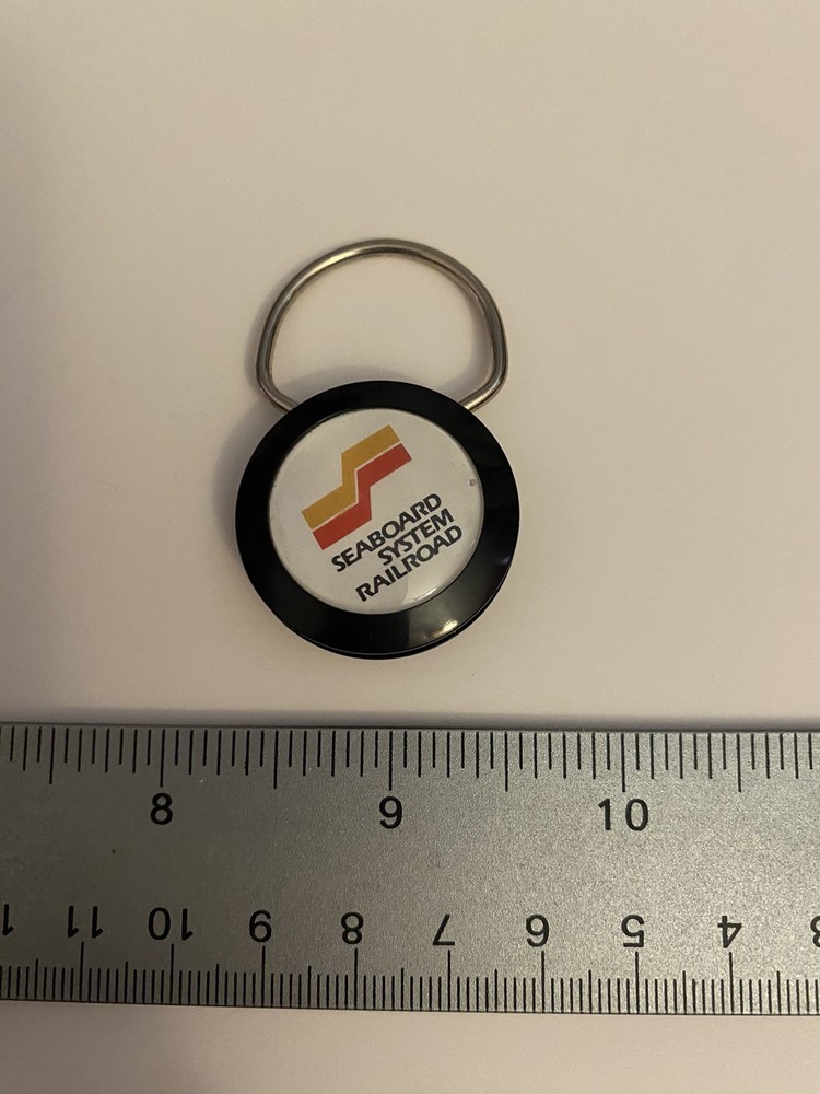 Seaboard System Railroad Key Ring P119