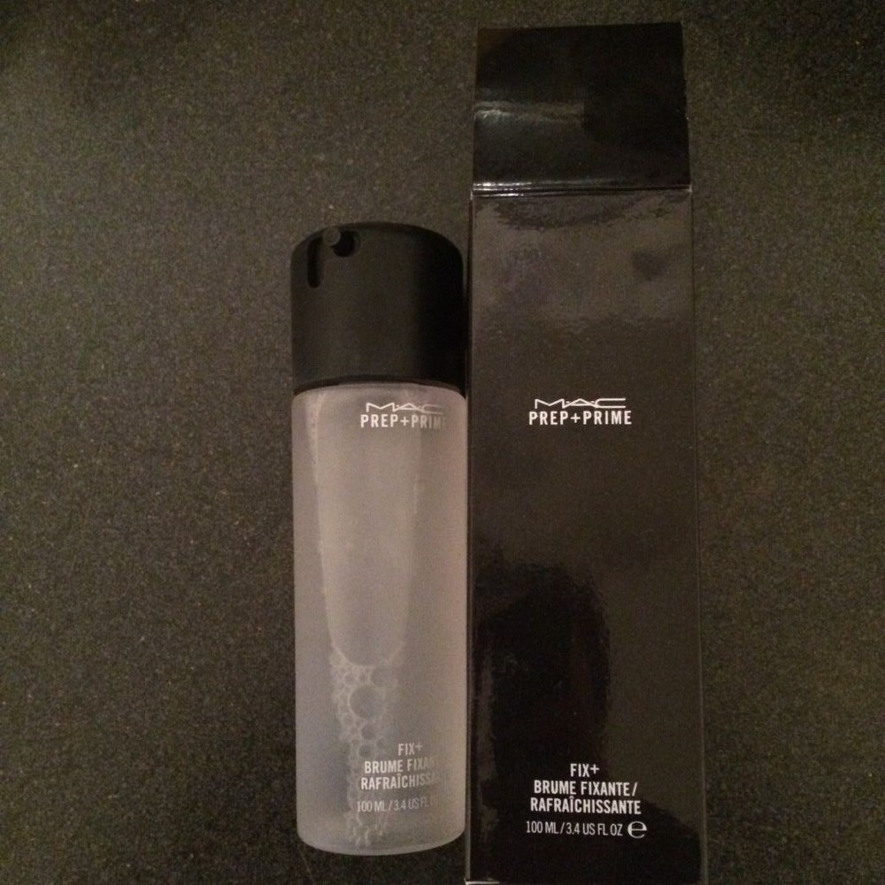 BNIB, 100% Authentic MAC Fix Plus