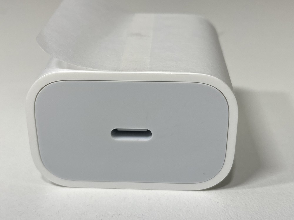 Apple Travel Adapter White