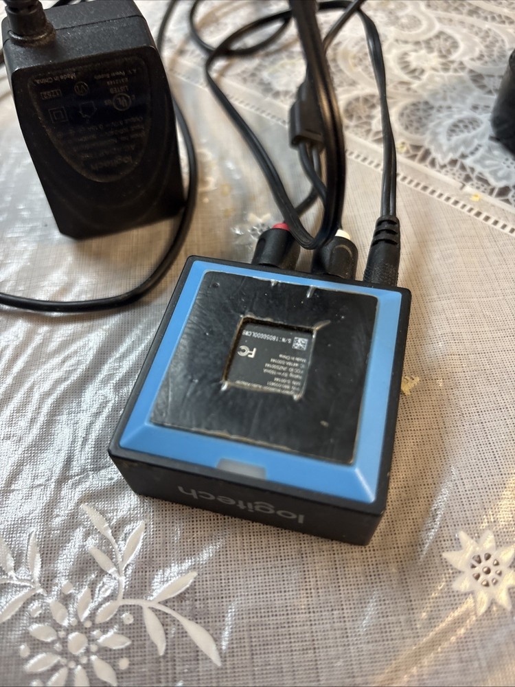 Logitech Bluetooth Audio Adapter Receiver S-00144 / 880-000451 w/ cables