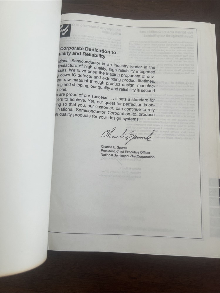 NATIONAL SEMICONDUCTOR Memory Databook 1990