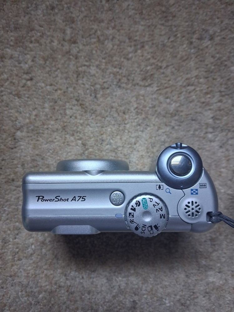 Canon PowerShot A75 Compact Camera (FOR PARTS)