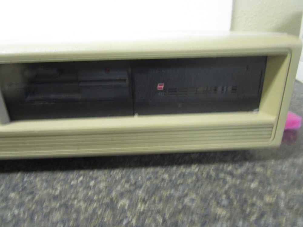 Vintage Texas Instruments Professional Computer Basic 2223050-0004 - Powers Up