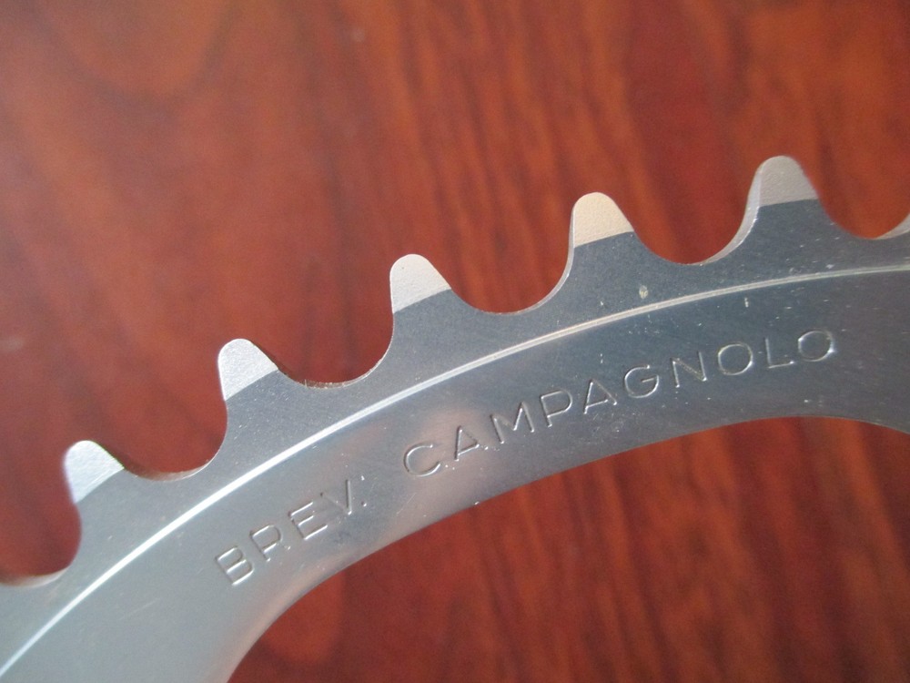 CAMPAGNOLO 135 BCD 52T CHAIN RING