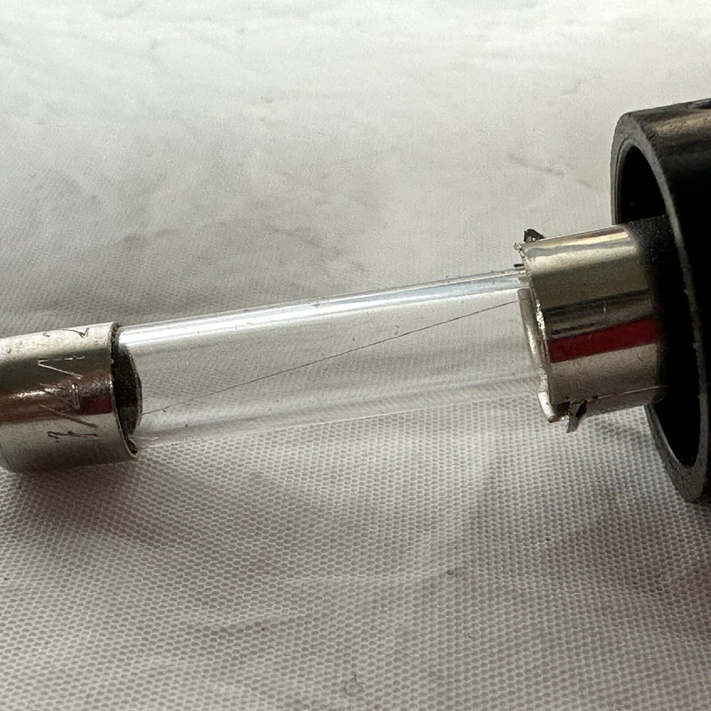 PCB Piezotronics Shear 462A Accelerometer Charge Amplifier