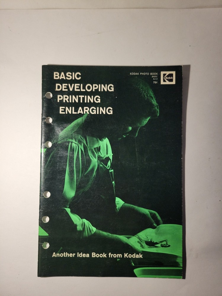 KODAK BASIC DEVELOPING, PRINTING, ENLARGING Paperback 1971 RARE PROMO ITEM