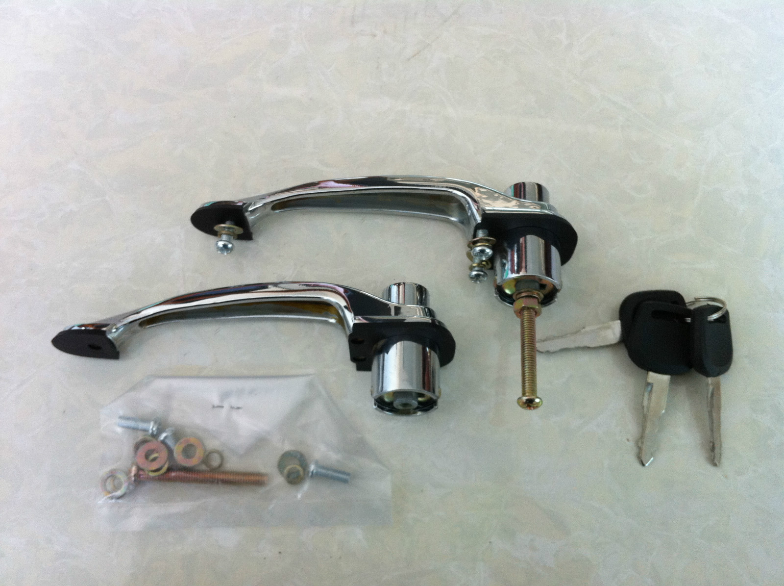 PORSCHE 356 A B C SC 356A 356B 356C 356SC OUT SIDE CHROME LOCKABLE DOOR HANDLES