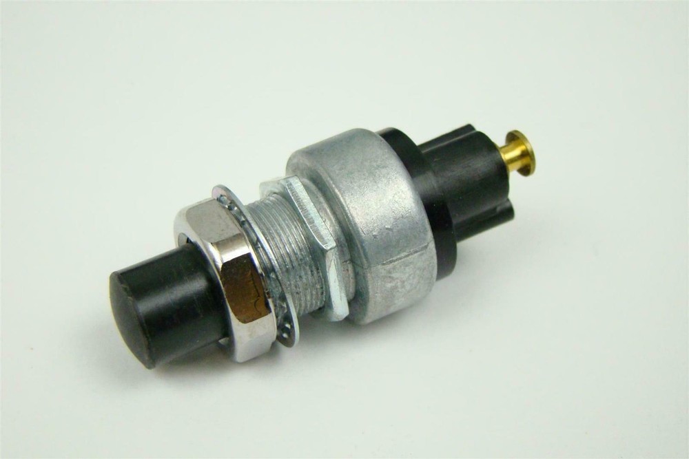 Genuine International Push Switch Part # 471300C1