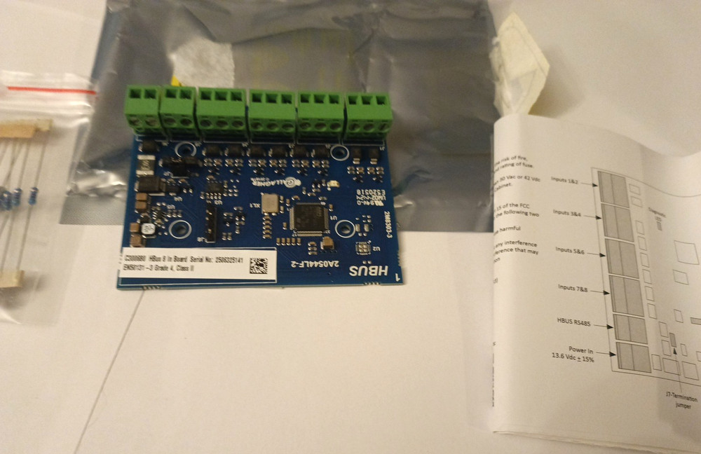 Gallagher C300680 HBUS 8 In Board - Open Box