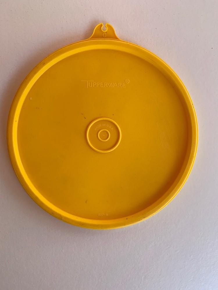 Vintage Tupperware 227-41 Replacement Lid Yellow