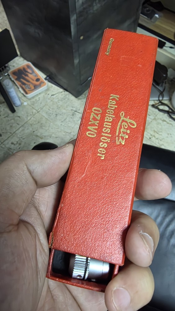 LEITZ Leica Cable Release synchronized camera release cable OZXVO mint- in box