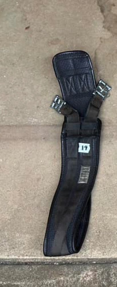 Lettia synthetic girth. Size 50-52