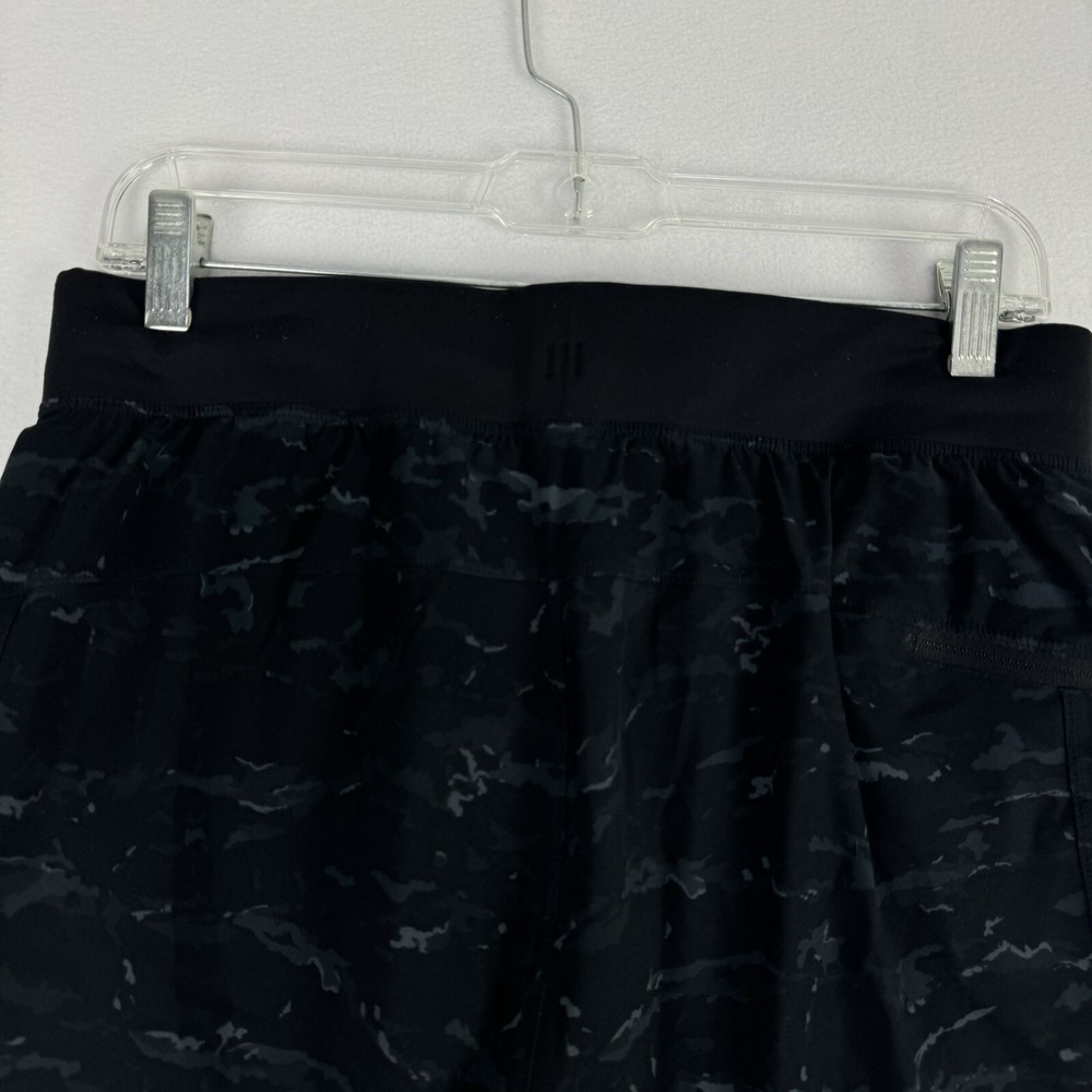 Lululemon T.H.E. Shorts Mens Small Elements Cyberspace Black Athletic Lined EUC
