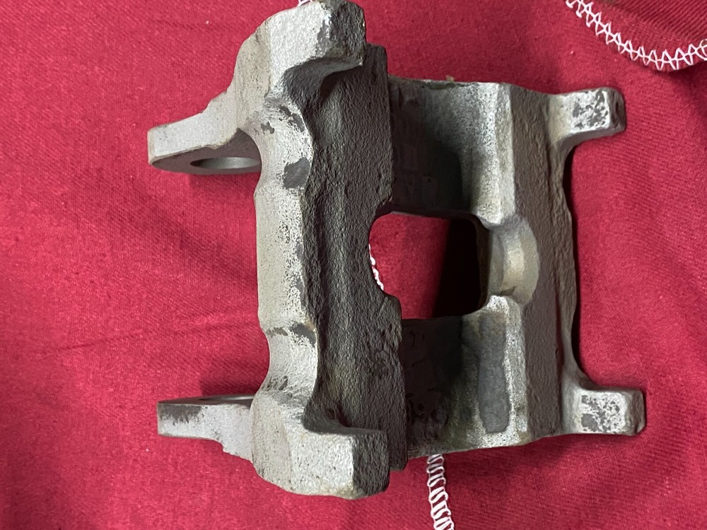 Peterbilt Suspension Spring Hanger, mount, support, bracket -G11-6000 U BOLT