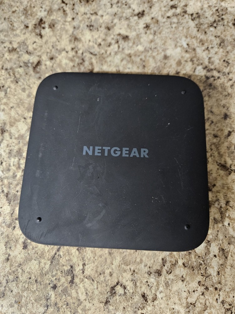 NETGEAR MR5100 Wi-Fi Hotspot Modem