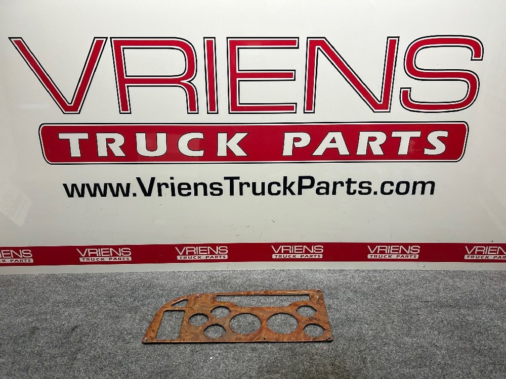PETERBILT  17-04235-110 PANEL-A W/CLOCK