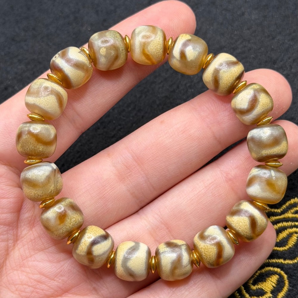 Ancient Tibetan Himalayan Agate Z Beads Bracelet
