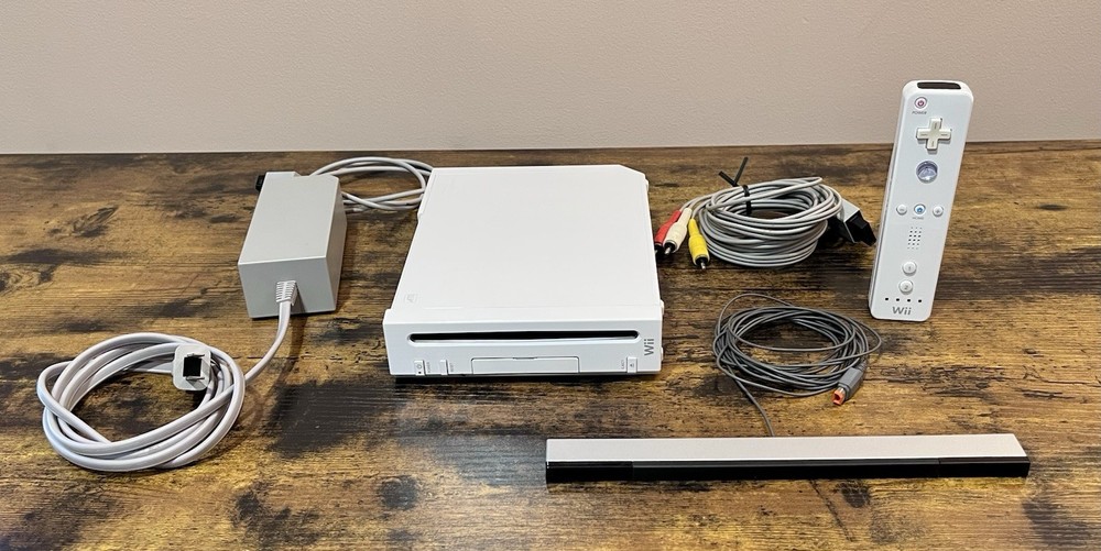 Nintendo Wii Console (White) Missing Nunchuck - Tested & Working USED Condition